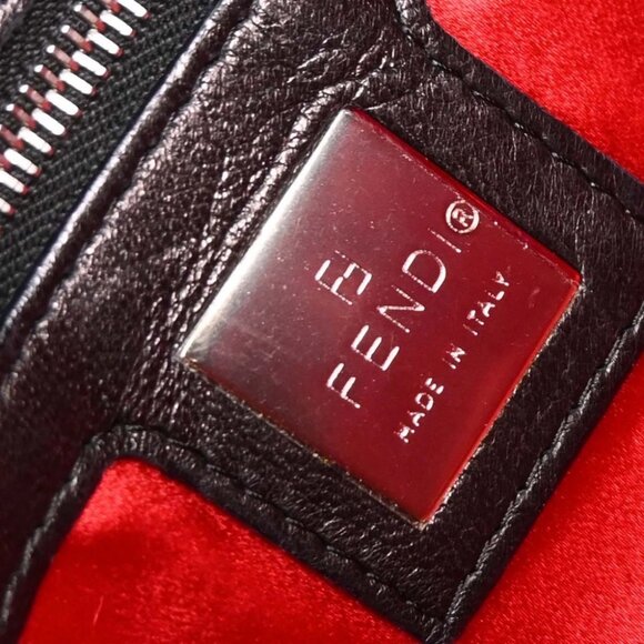 Fendi Black Lambskin Baguette Mamma Handbag - Picture 9 of 10